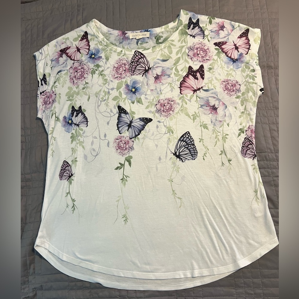 Clover + Pine Women's Floral Butterfly Print Top